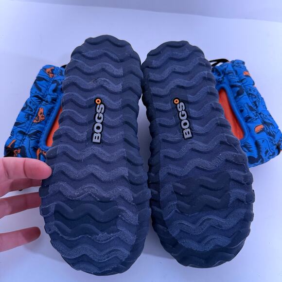 Bogs Youth Kids B Moc Snow Boots Sherpa Lined Dino Print Blue Orange Size 2 - Picture 8 of 8